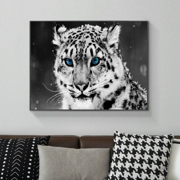 Animal Snow White Leopard With Blue Eyes Diamond Art