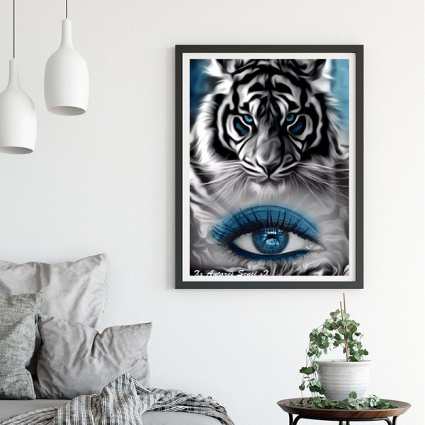 Variety Tiger-like Blue Eyes Diamond Art